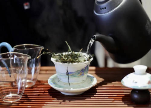 Xishuangbanna Tea